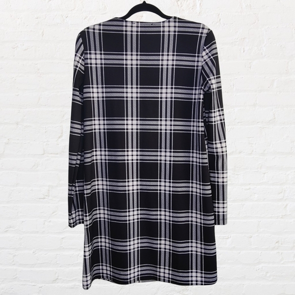 Mango black and white checkered plaid dress with buttons on shoulders - Picture 3 of 8